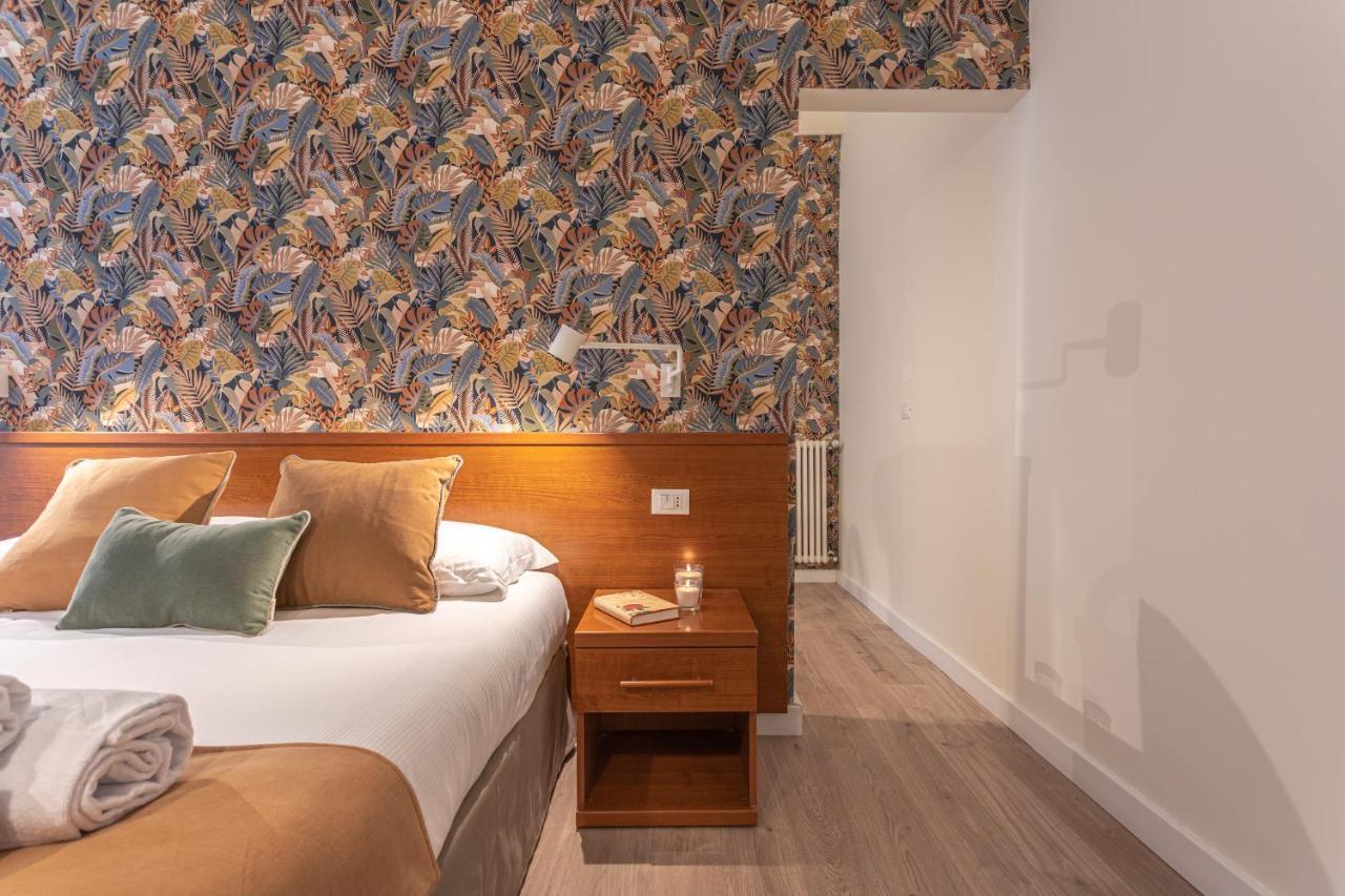Vittoria Garden Suites Rome Exterior photo
