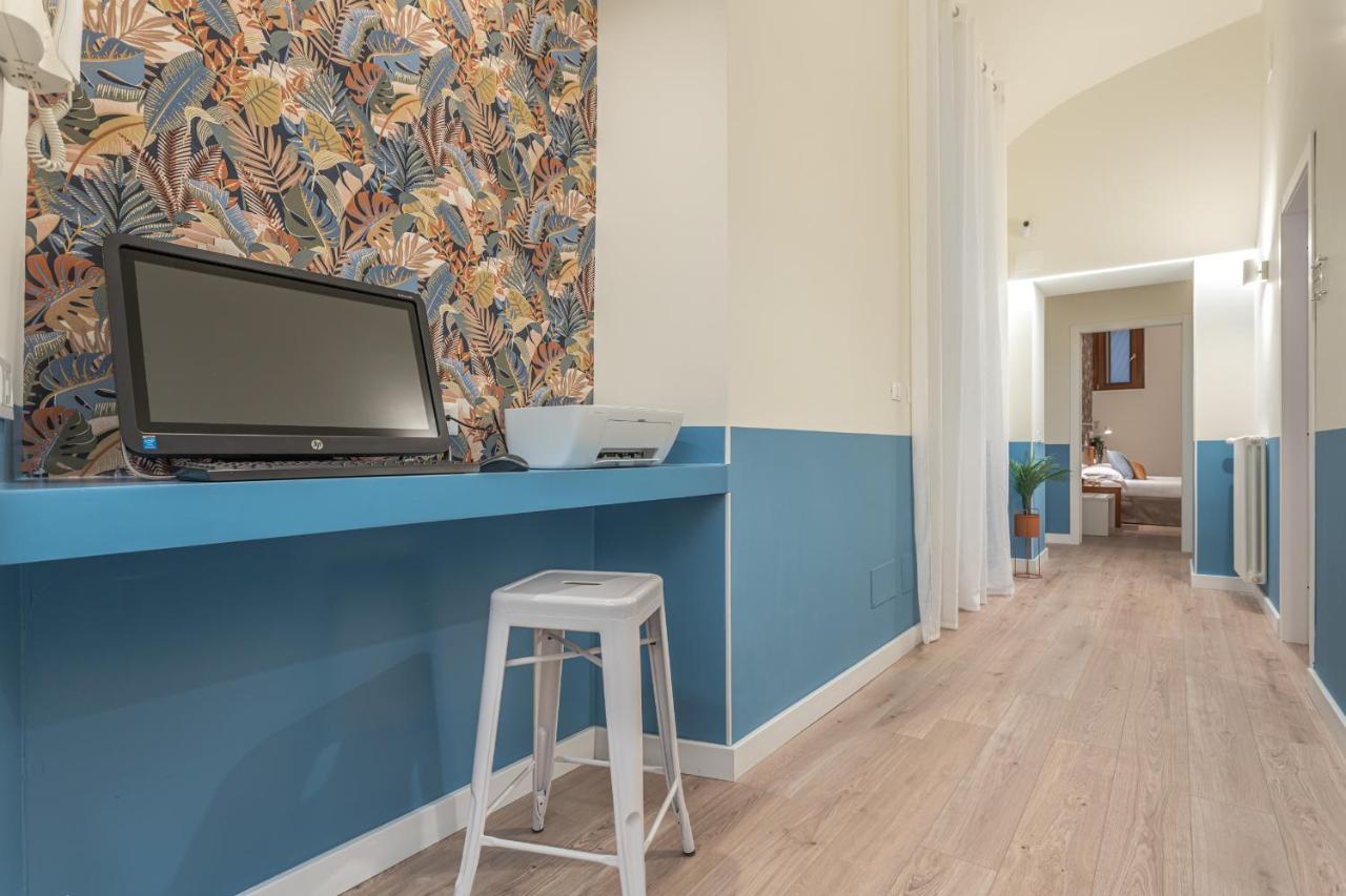 Vittoria Garden Suites Rome Exterior photo