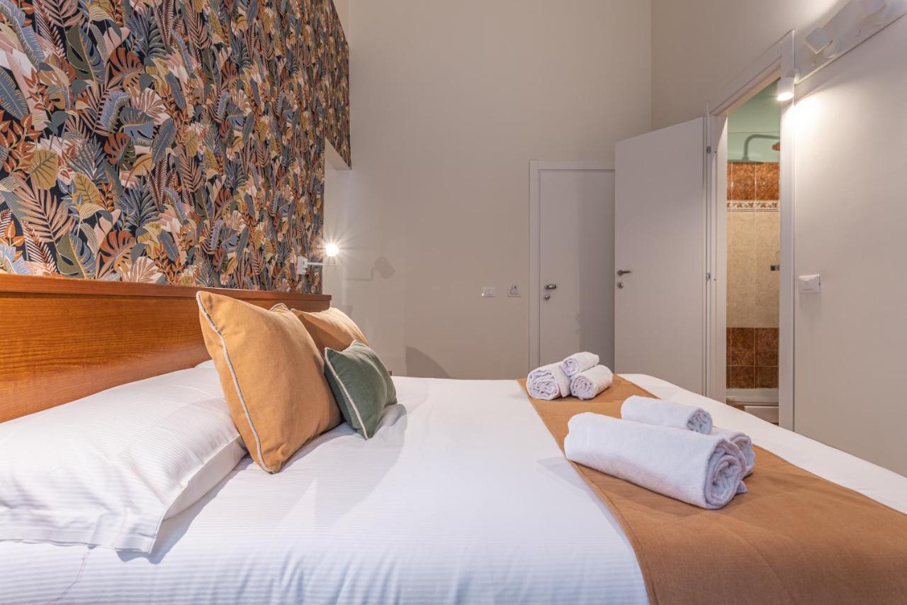 Vittoria Garden Suites Rome Exterior photo