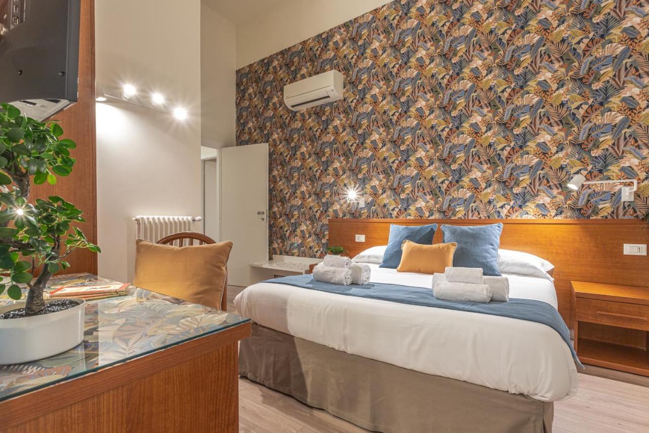 Vittoria Garden Suites Rome Exterior photo