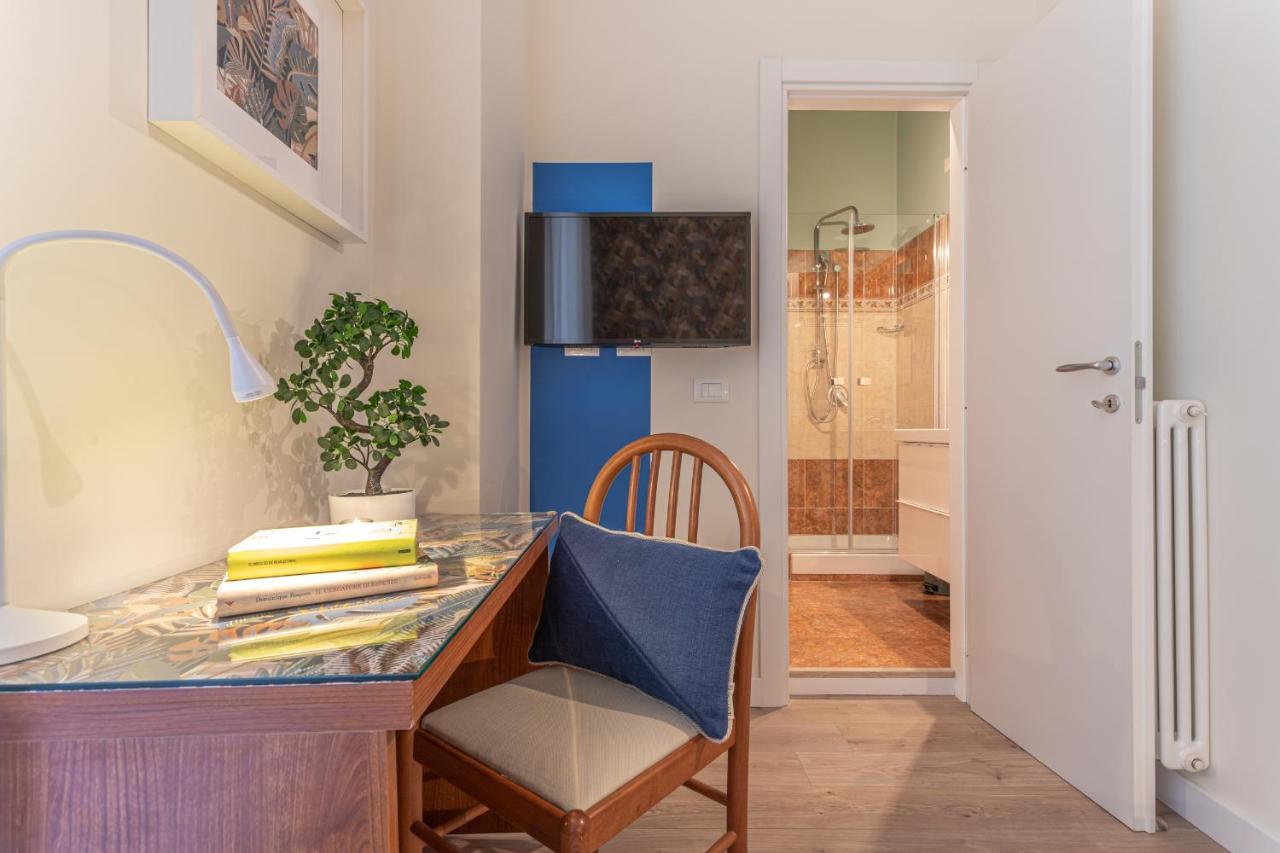 Vittoria Garden Suites Rome Exterior photo